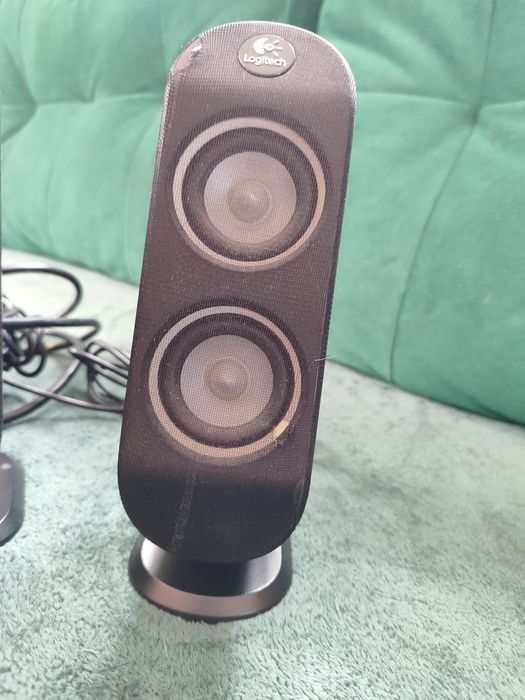 Zestaw głośników 2.1 Logitech x-230 uszkodzone działają