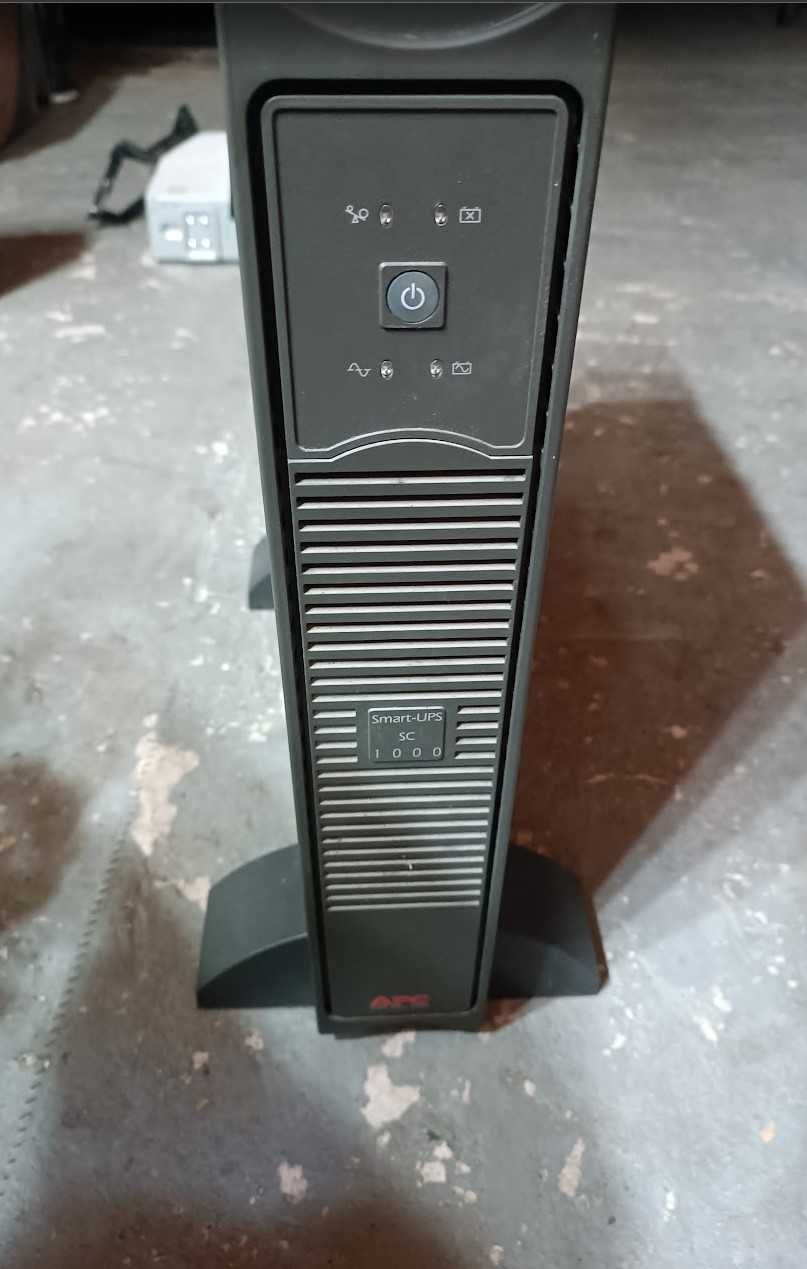 SMART-UPS SC 1000 (безперебойник)