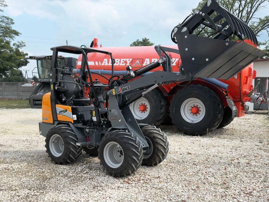 Ładowarka kołowa przegubowa Giant G1500