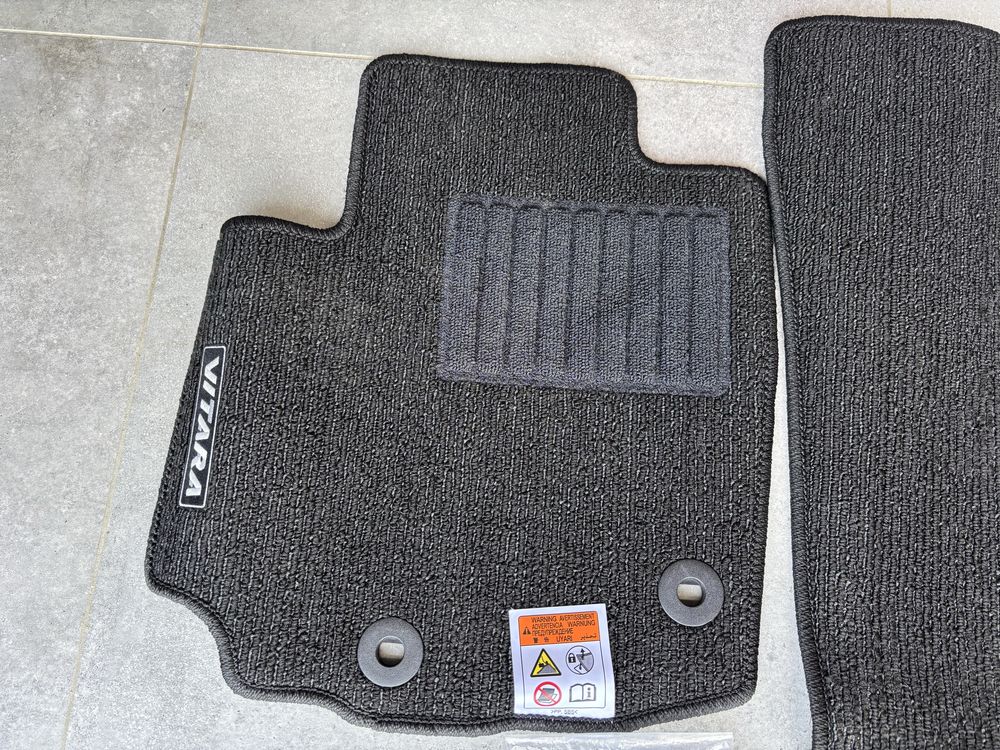 Dywanki welurowe oryginalne Suzuki Vitara