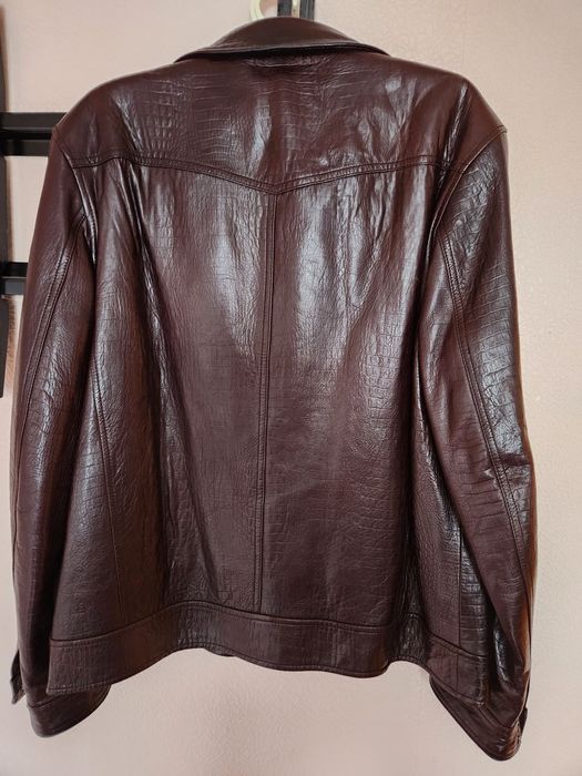 Продам кожаную куртку