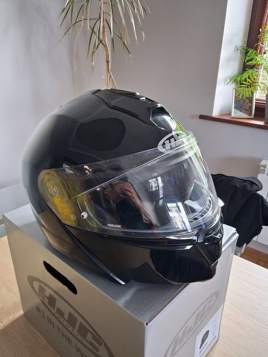 Sprzedam kask szczękowy HJC i90