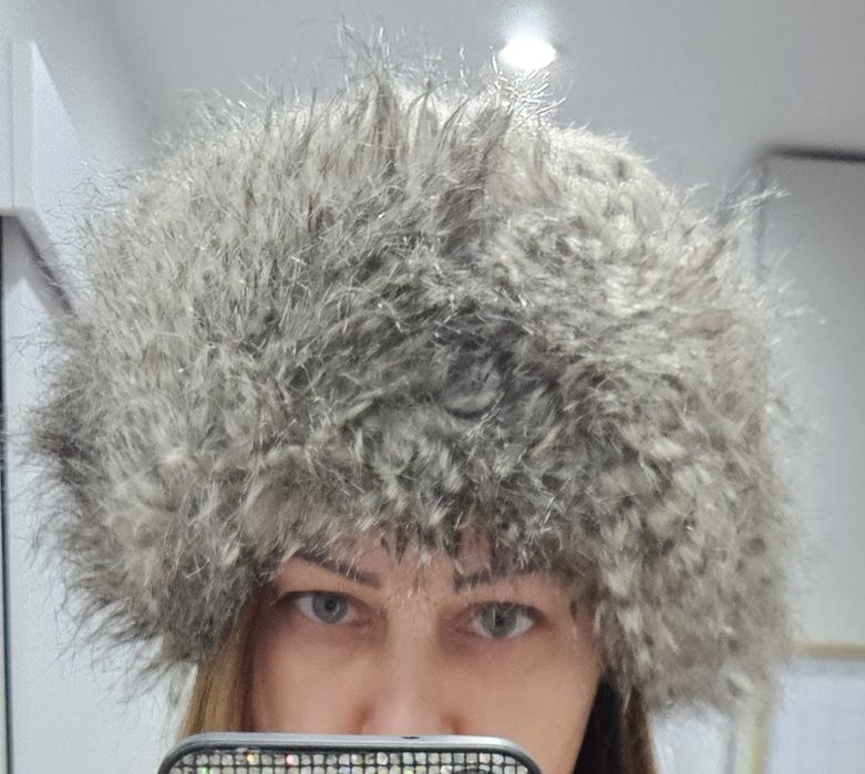 Duża czapka czapa beżowa Asos futerko