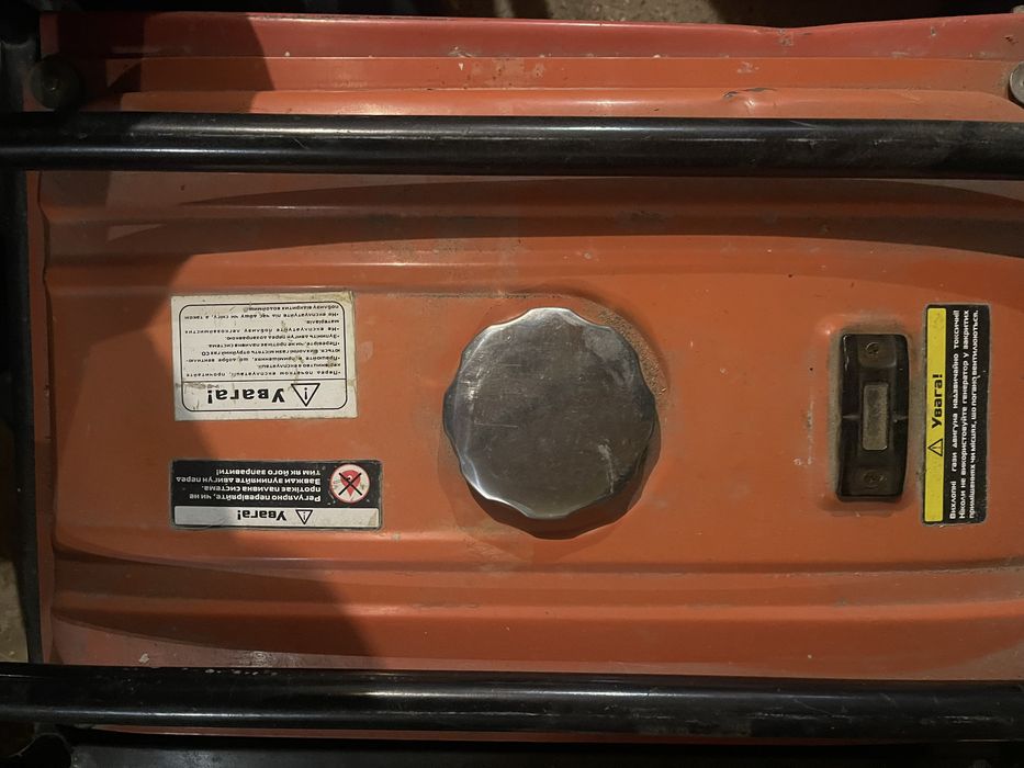 Однофазний електрогенератор на бензині