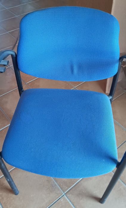 Krzesło konferencyjne granatowe