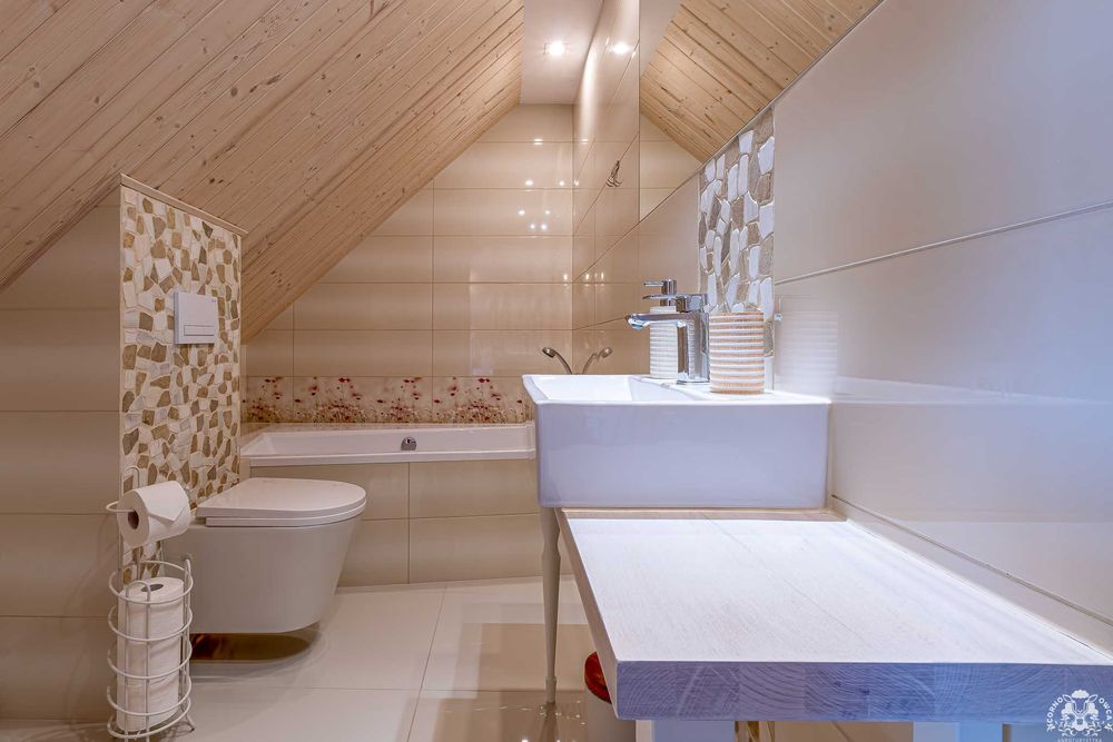 Noclegi z klimatem. Pokoje z łazienkami przy szlaku. Beskid Żywiecki.