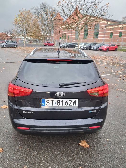 Kia Ceed 1.6 BENZYNA business line.LED NAVI KAMERA Tylko do 15 grudnia