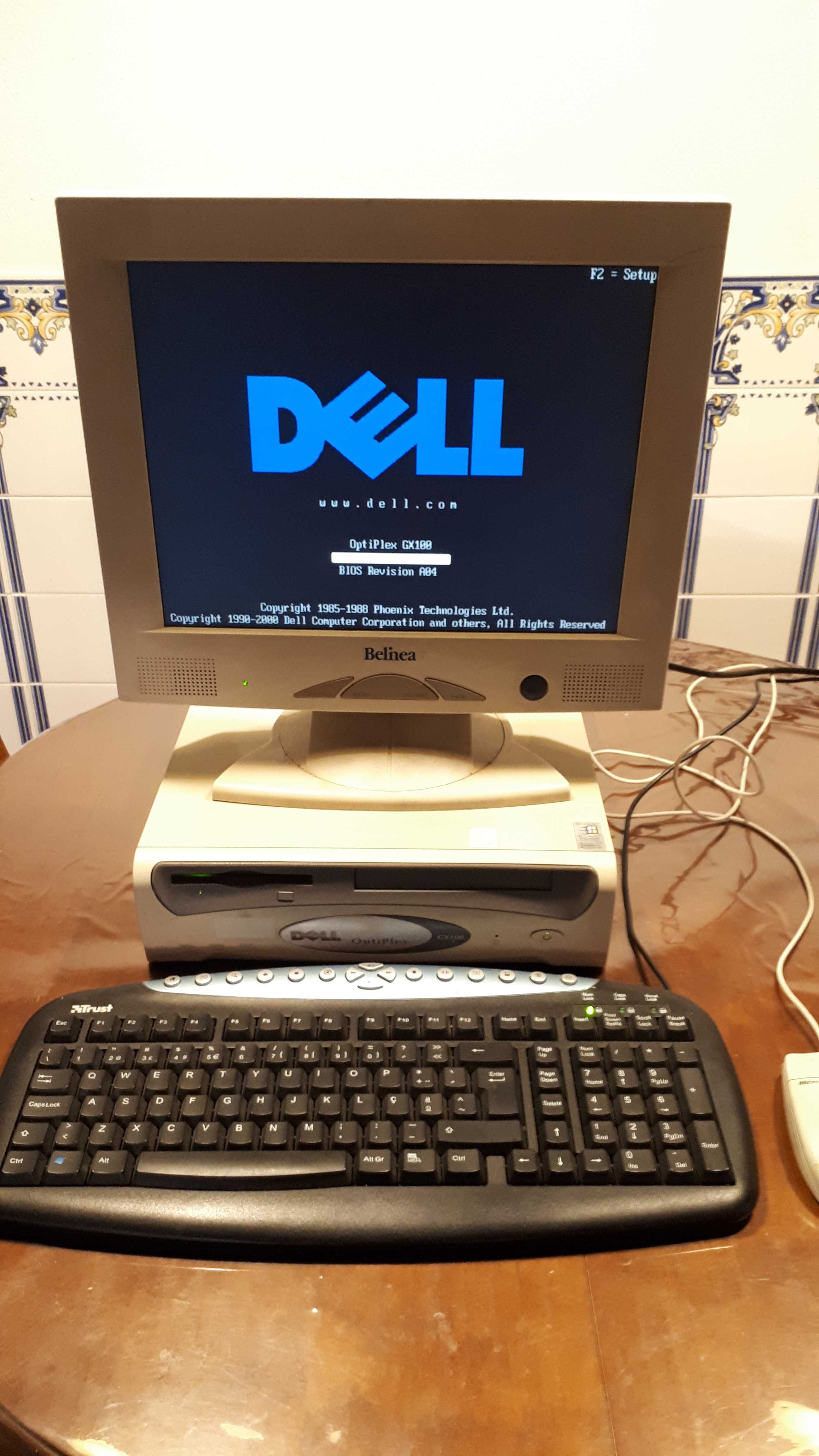 Desktop Dell Optiplex GX100