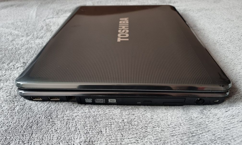 Toshiba Satellite A300 для навчання