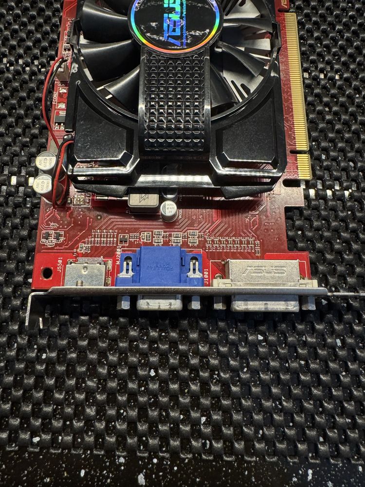 Продам відеокарту Asus PCI-E Radeon HD 6670 1024MB GDDR3 (128 bit)