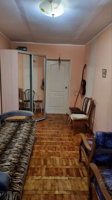 Продам 3х кімнатну квартиру на правому березі, вул. Рельєфна