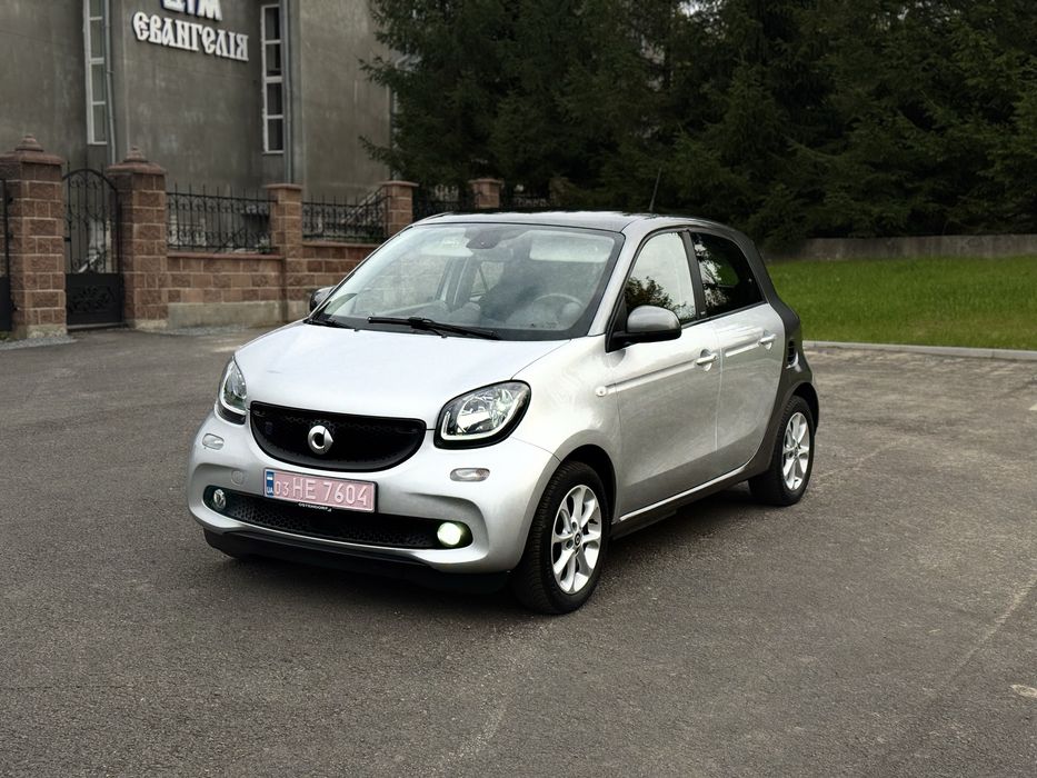 Smart EQ Forfour