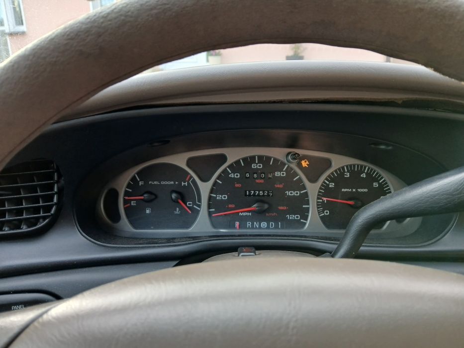 Amerykanski samochod na sprzedaż