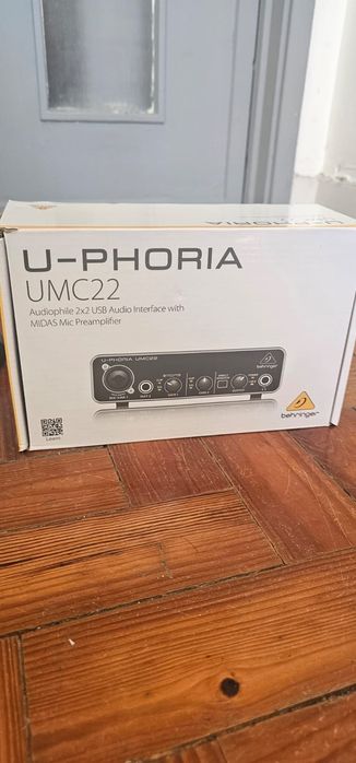 Guitarra Jackson JS12 Dinky + stand + Interface de som