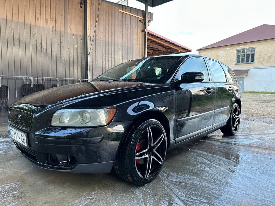Продам авто Volvo v50 2007
