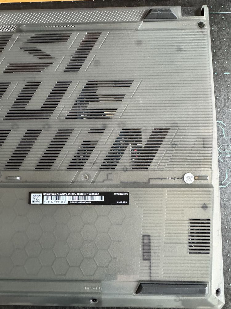 Ноутбук MSI cyborg 15 A12VE RTX4050 i5-12450H 512GB