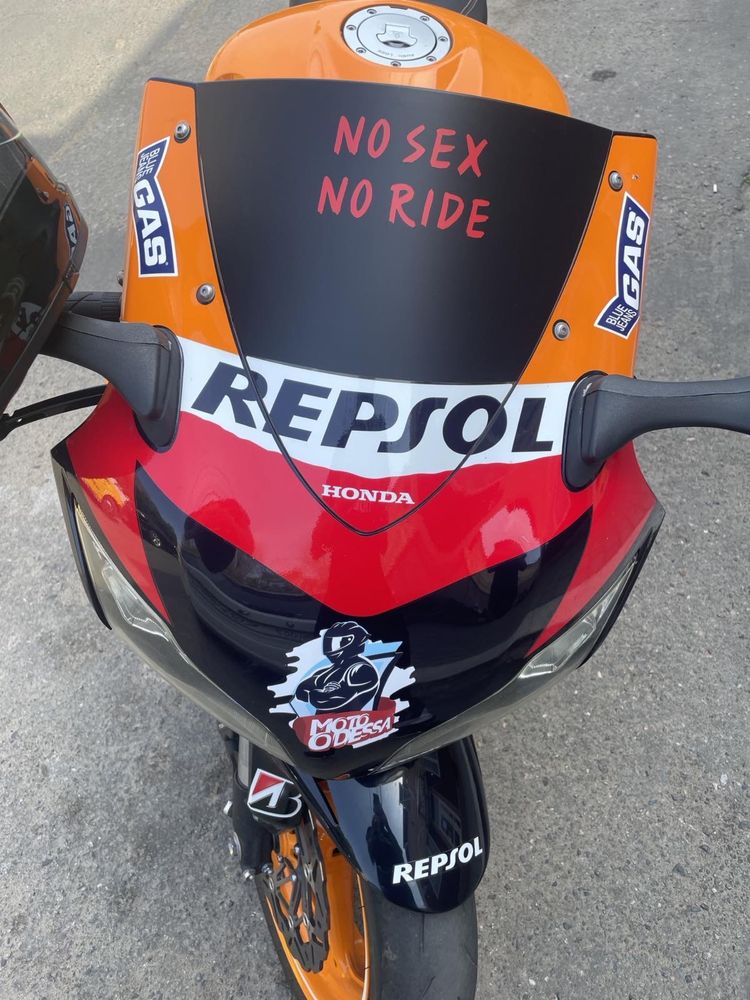 Хонда CBR 1000