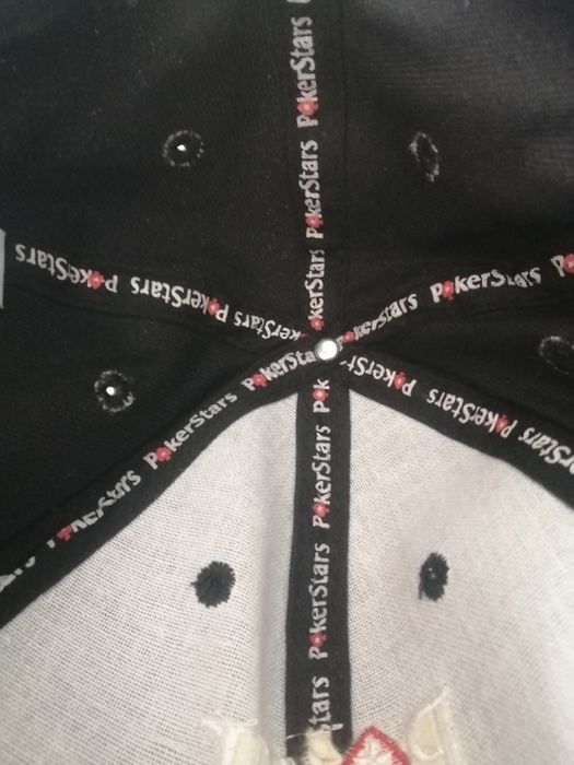 Vendo chapéu pokerstars (portes incluídos)