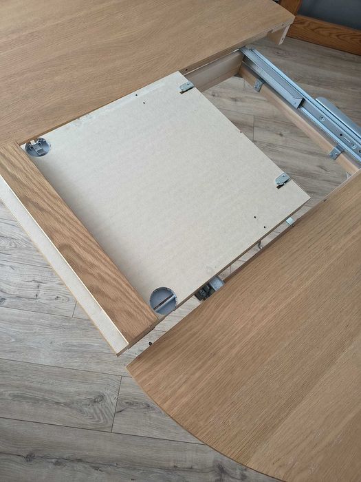 Stół okrągły rozkładany