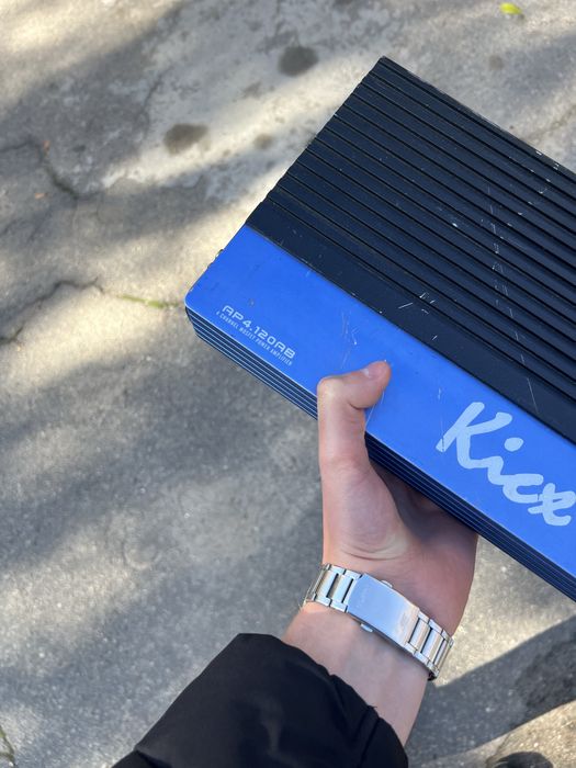 Продам 4-х канальный усилитель Kicx