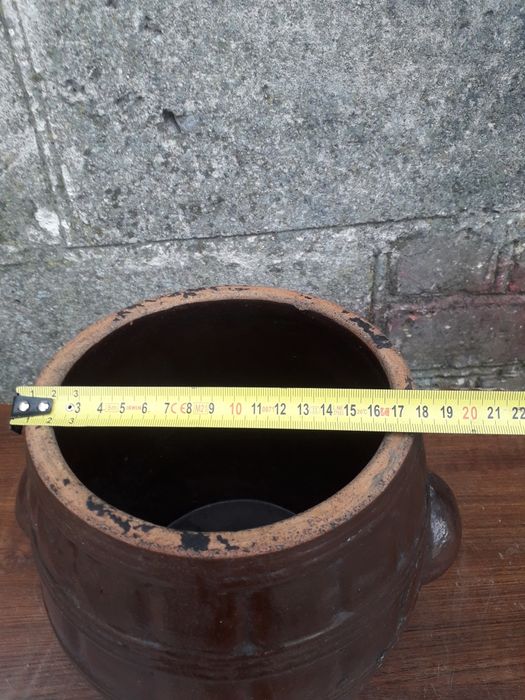 Stare garnki  dzbanki z kamionki .