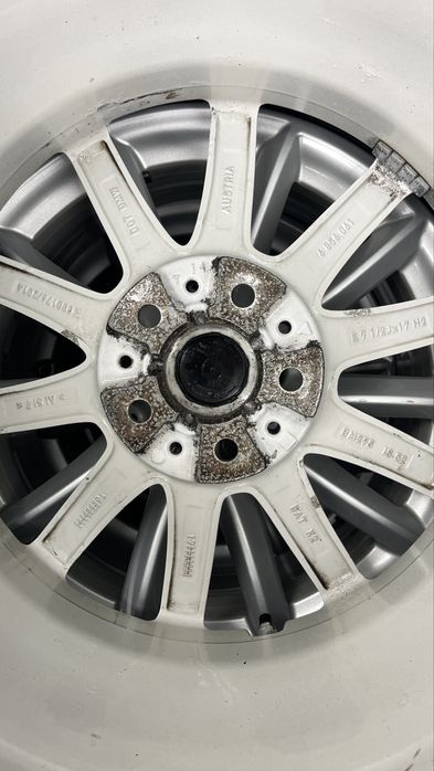 BMW alufelgi + opony zimowe 225/55 r17 z czujnikami