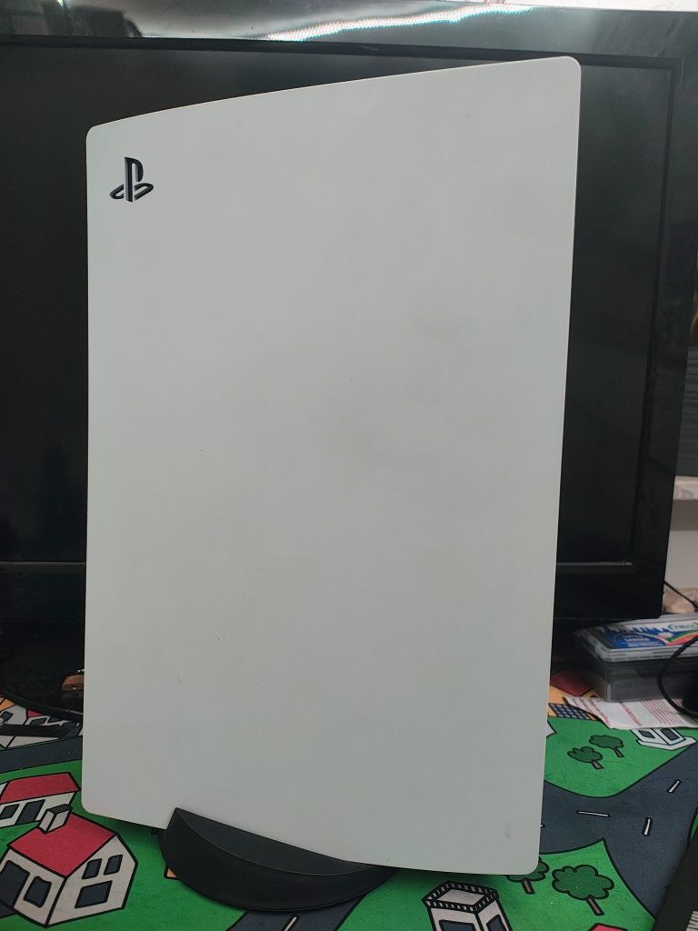 Konsola Ps5 1216A z napędem +pad