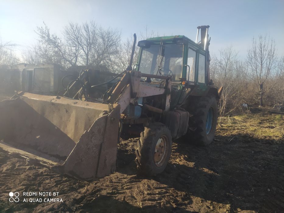 Продам трактор экскаватор Мтз 82