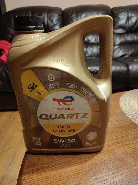Olej Quartz 5W30 5 L