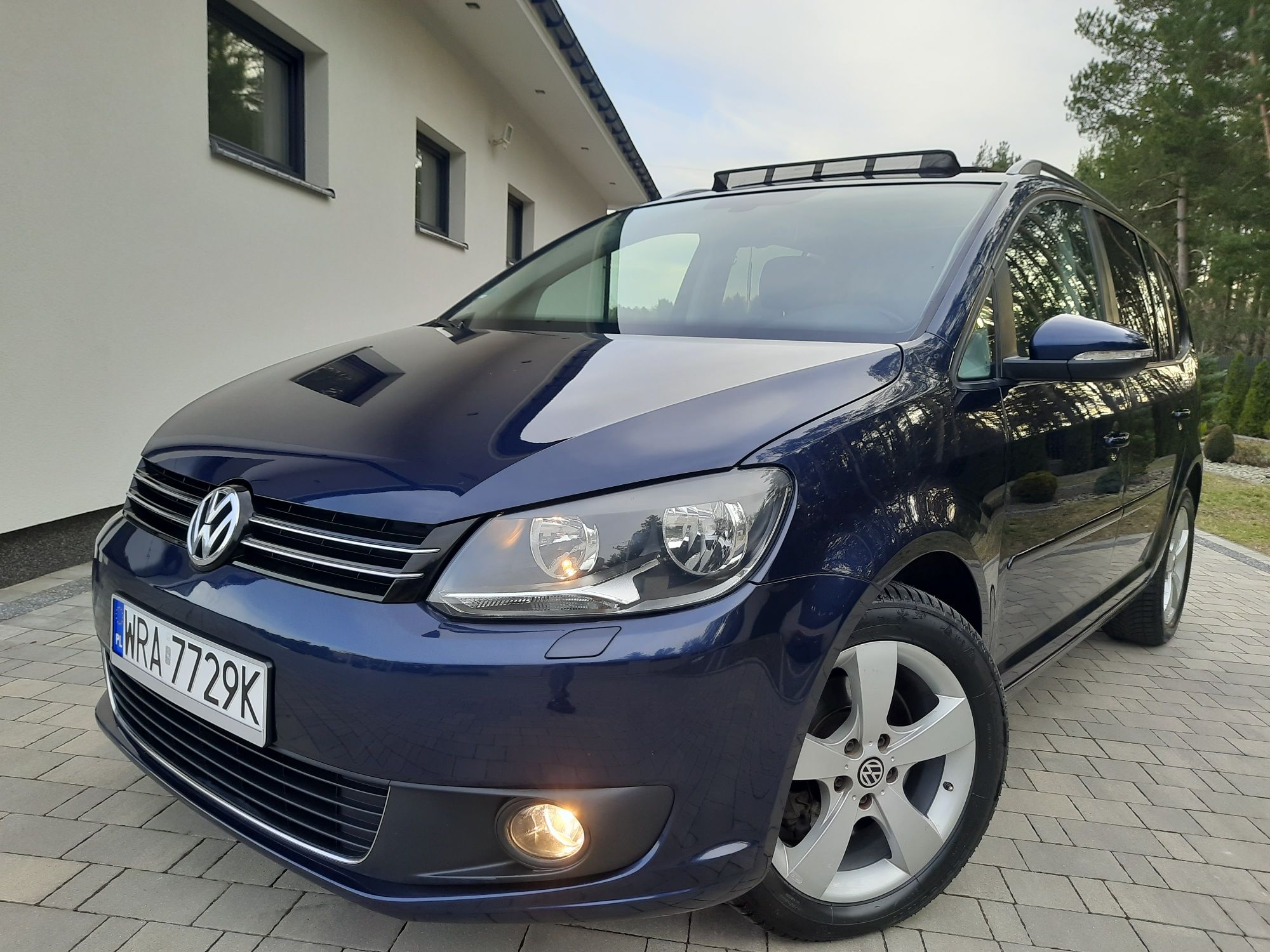 Vw Touran**2.0 Tdi**140 Km**CR**Panorama**Nawigacja**Grz.Fotele **