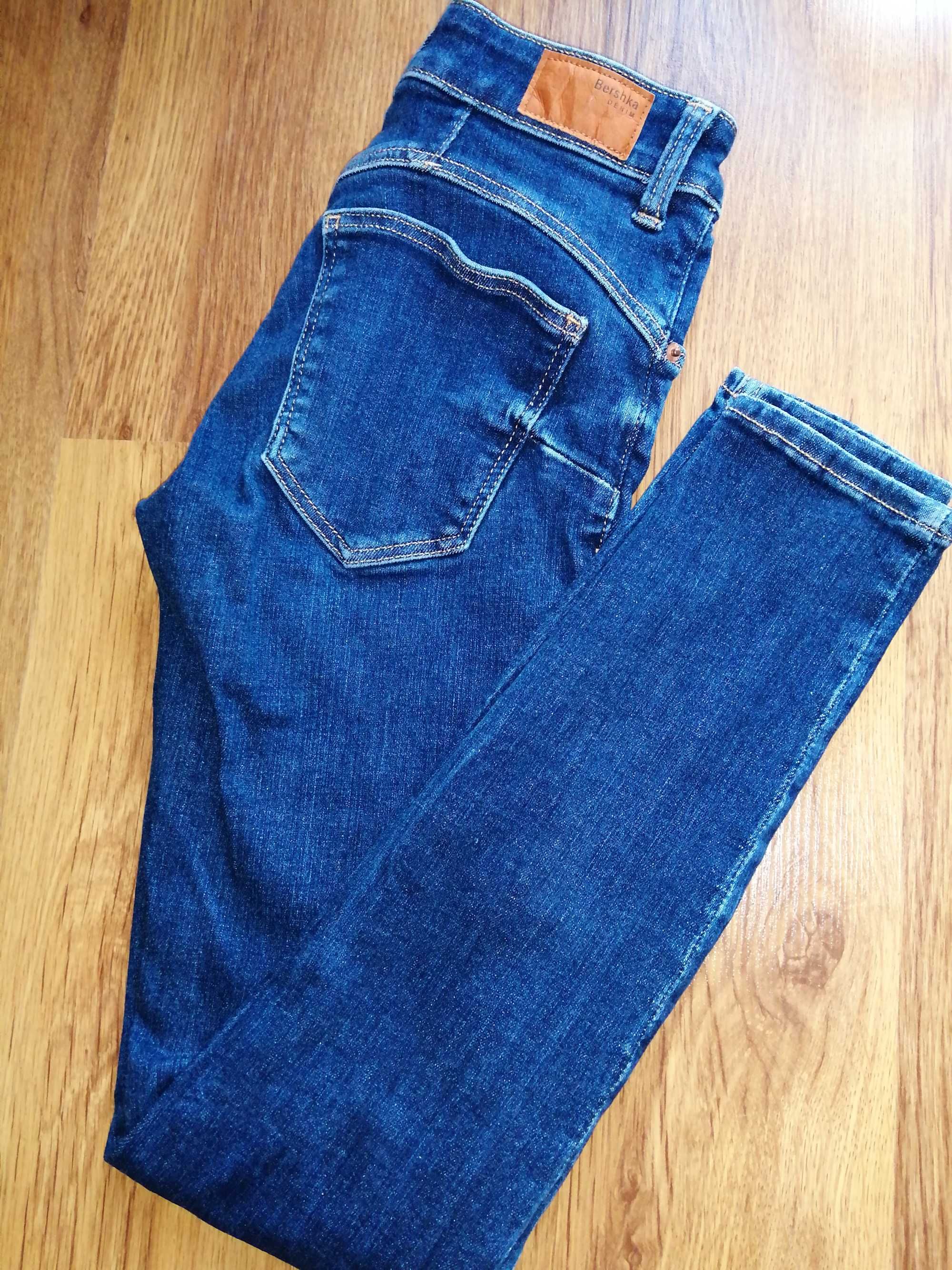 Spodnie jeansy Bershka, rozmiar 34 /xs