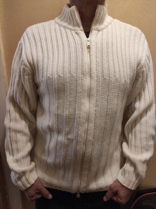 Мужской свитер .