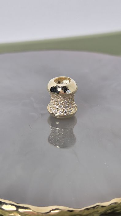 Nowy złoty charms do bransoletki typu Pandora beczka cyrkonie białe