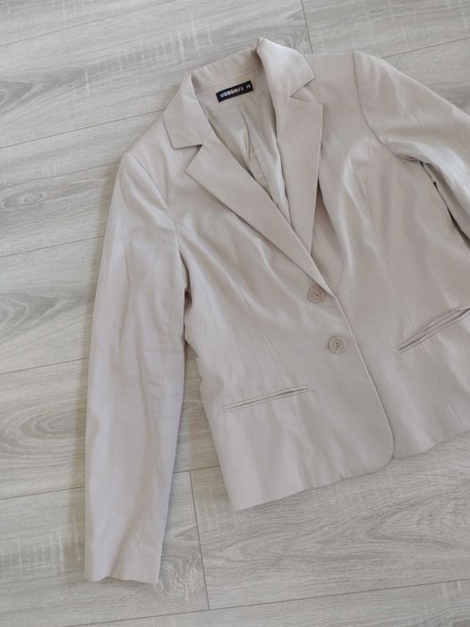 Żakiet jasny stan idealny r.40