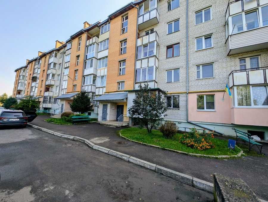 Продаж 3-х кімнатної квартири на вул. Наливайка