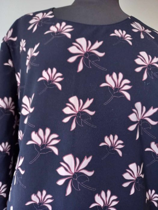 Elegancka sukienka w rozm 48, stan idealny