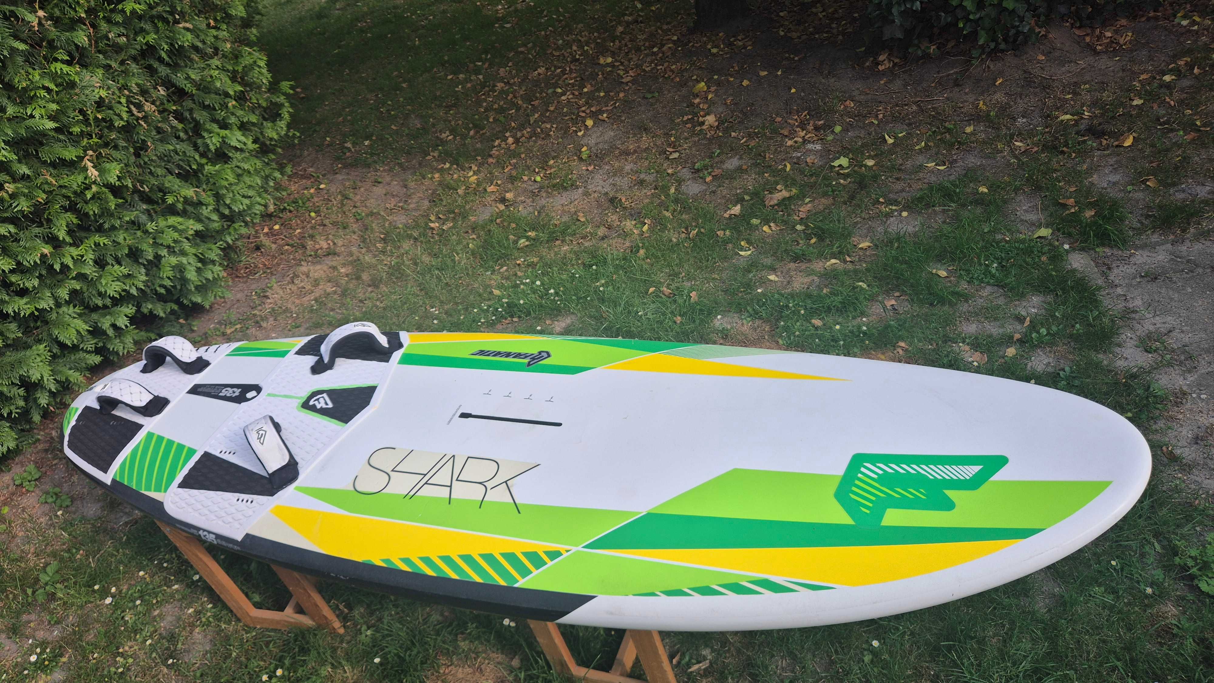 Deska Fanatic Shark 135L HRS Stan idealny strapy i fin