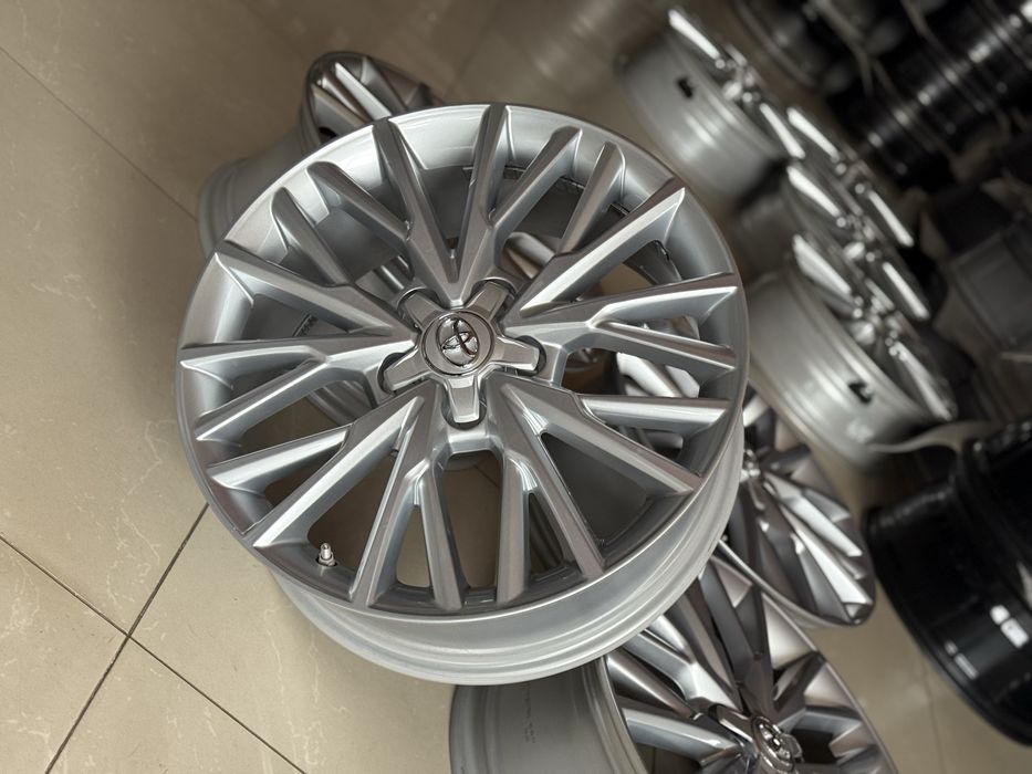 Диски оригінал PW 457-10000 Toyota CH-R r18/5/114.3 Camry Rav4 Corolla