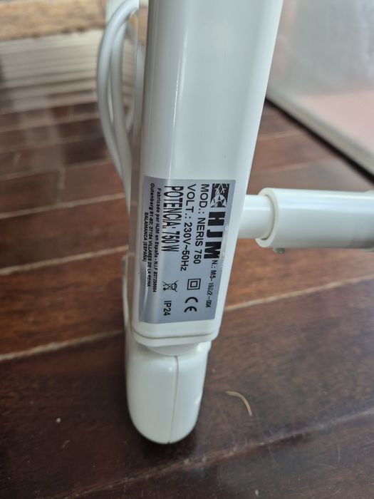 Toalheiro eletrico HJM 750