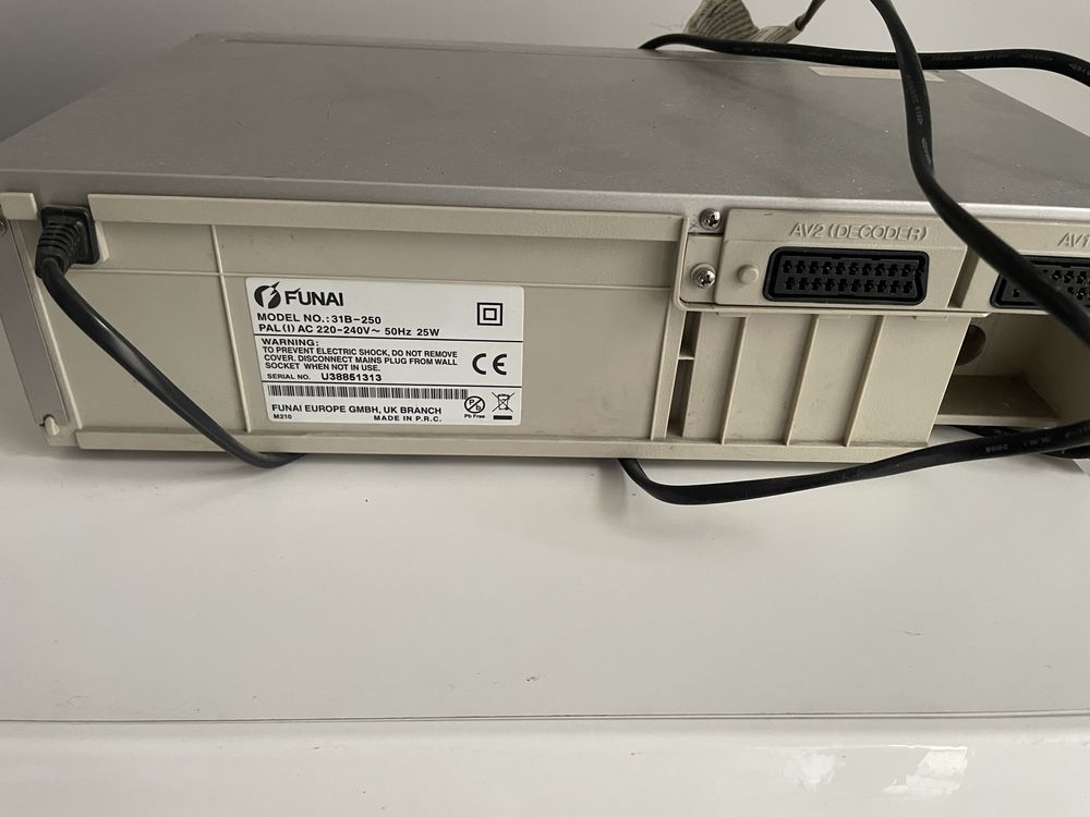 magnetowid VHS Funai model NO 31B-250
