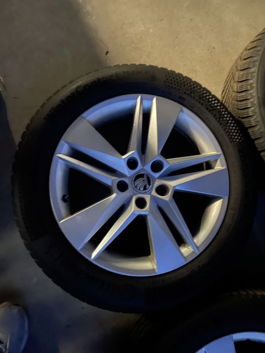 Koła felgi Skoda superb Vw zima 17 cali 5x112 opony 2023 rok passat