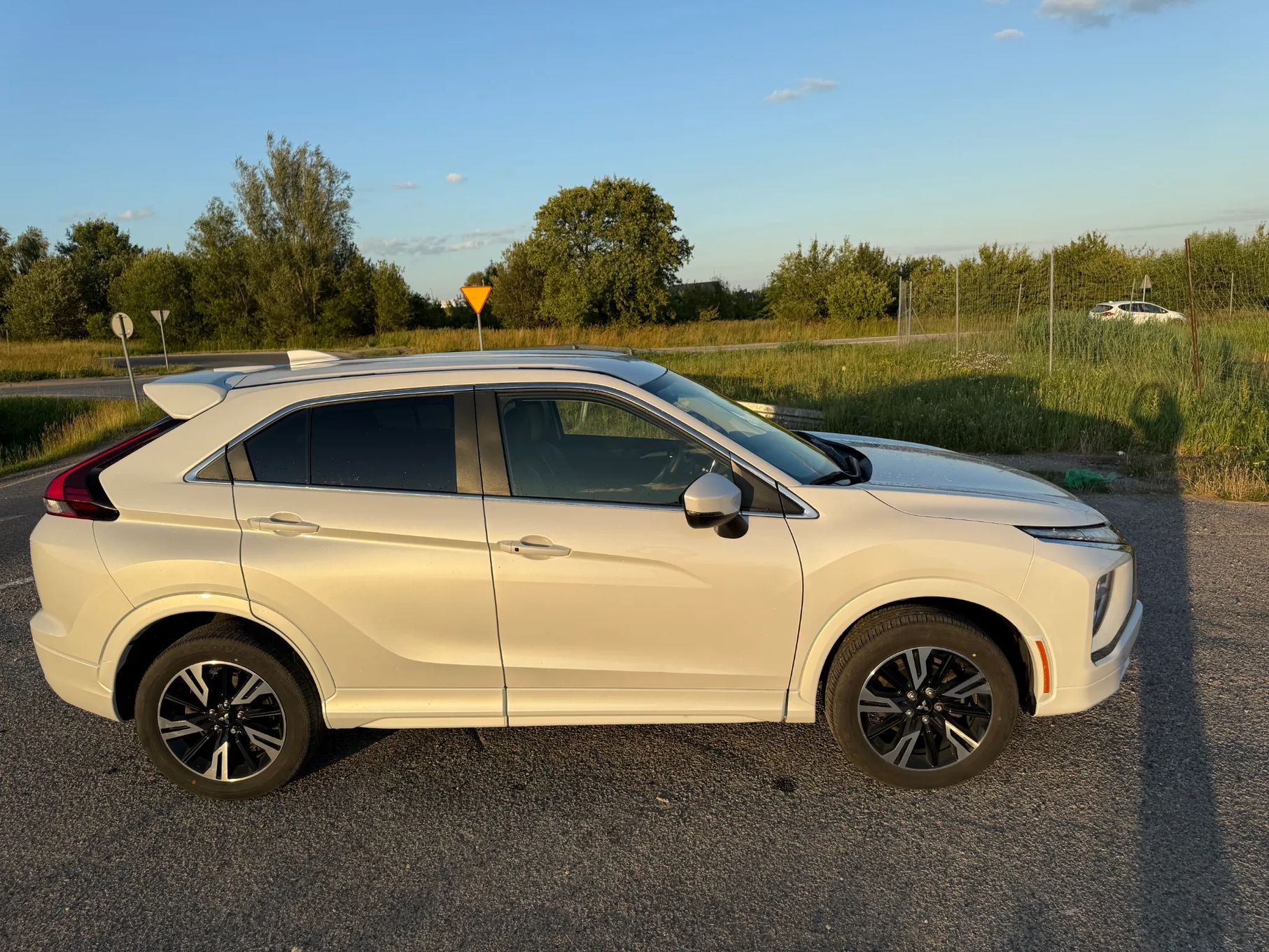 Mitsubishi Eclipse Cross 2023 1.5 T 162km Automat 4X4 czujnik Skóra +Alkantara