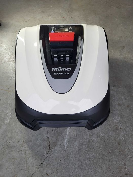 Kosiarka automatyczna robot Honda HRM40 Miimo 400m2 demonstracyjna