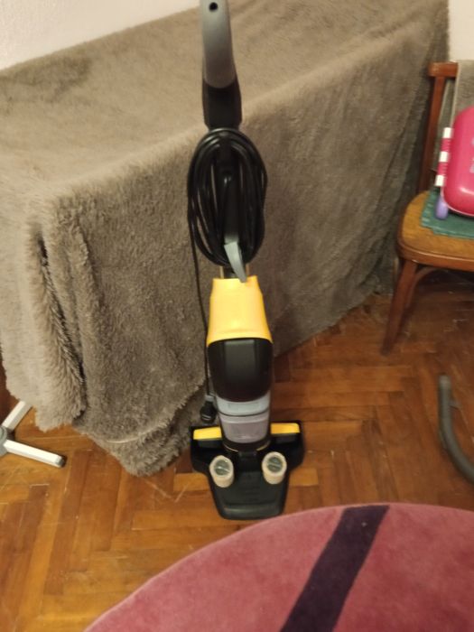 Продам миючий пилосос швабра,KARCHER FC 5