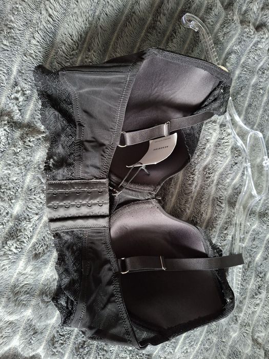 Nowe biustonosze 80D 85 D 80C