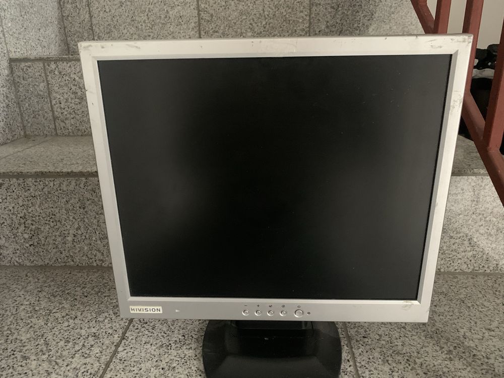 Monitor 17 sprawny