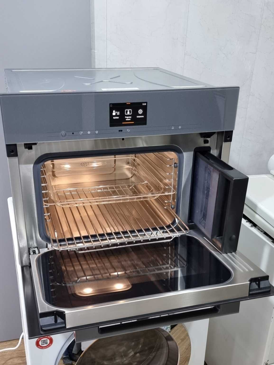 Zestaw AGD Miele. Piekarnik 2w1 DGC, mikrofalówka DGM, szuflada EVS