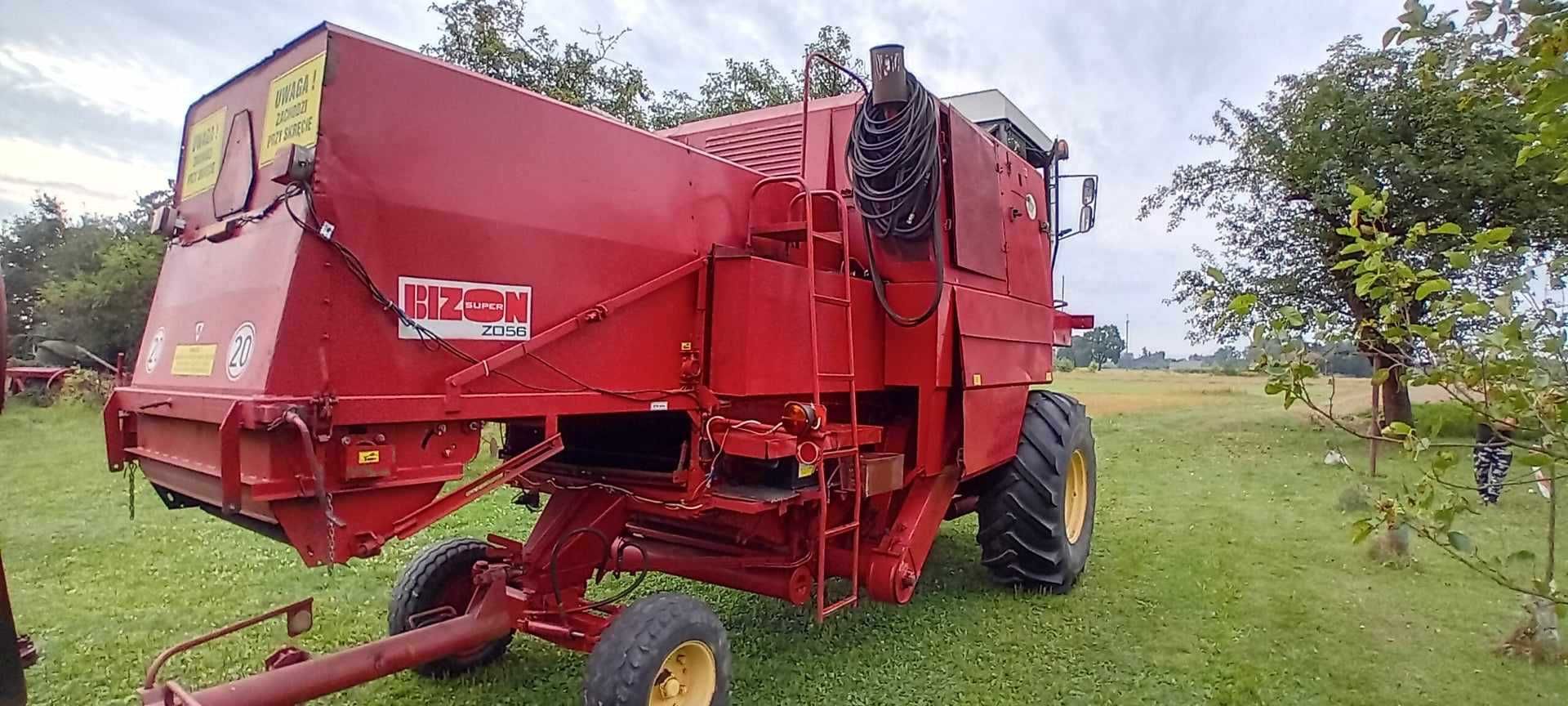 Kombajn Bizon Z056