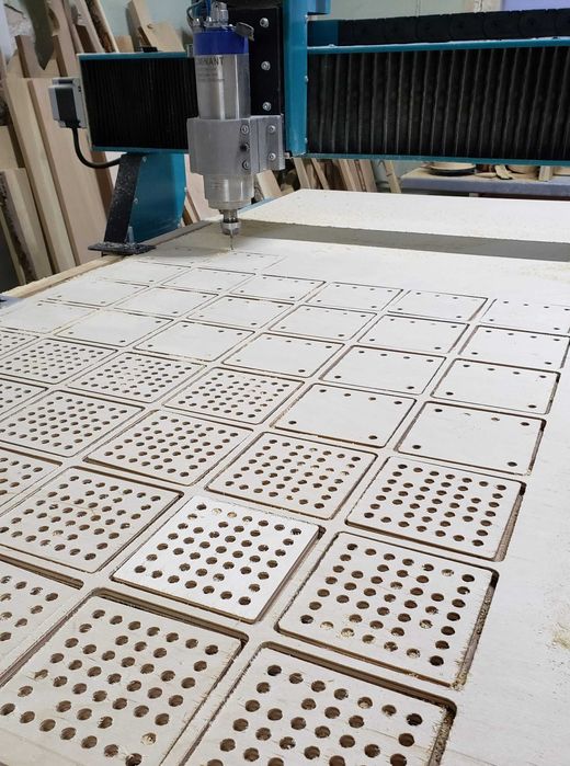 Розпил фанери, текстоліту, карбону, композиту на ЧПУ станках. ДЗВОНІТЬ