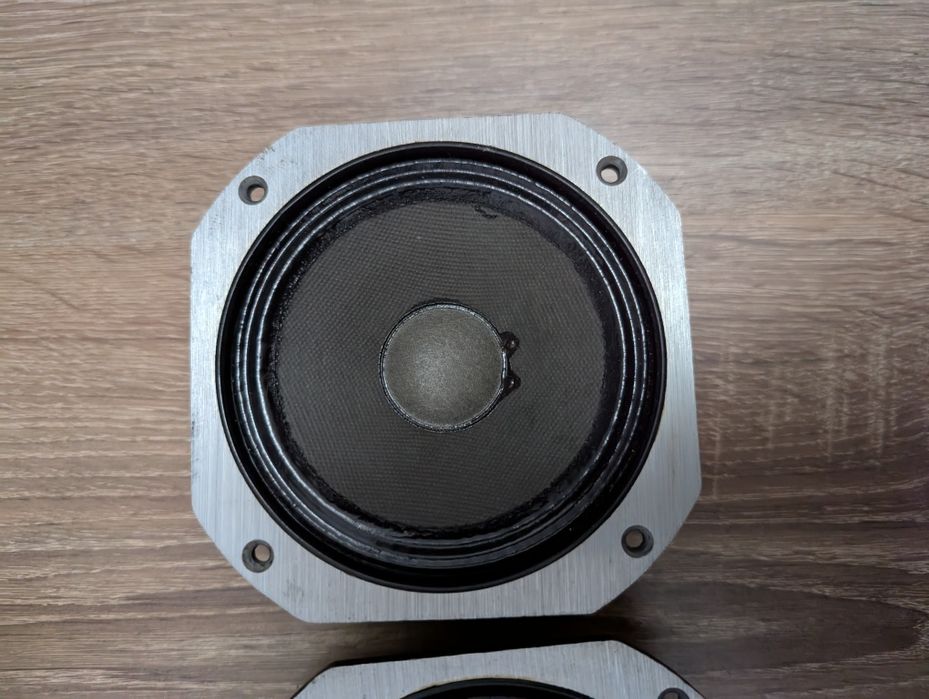 Динамі jbl le5-10